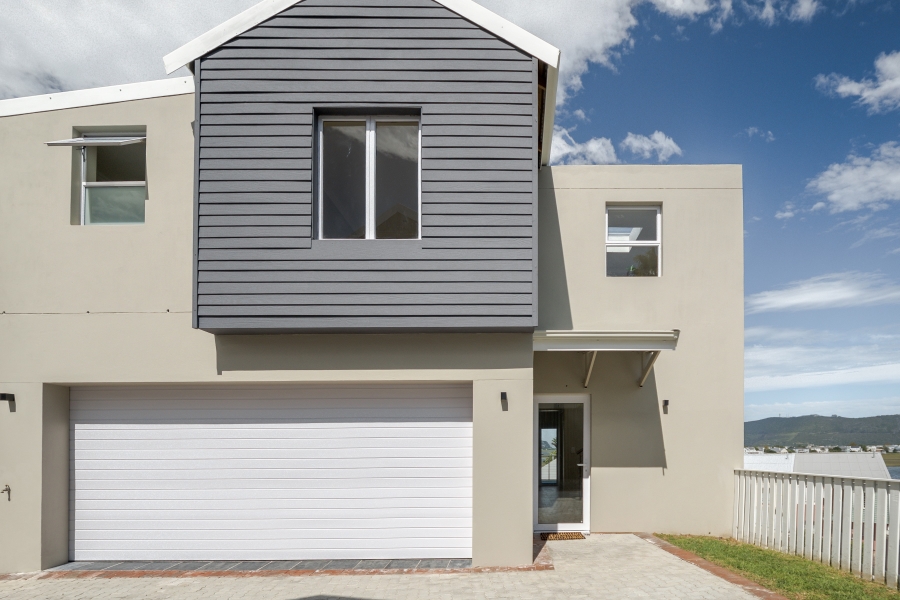 3 Bedroom Property for Sale in Costa Sarda Western Cape